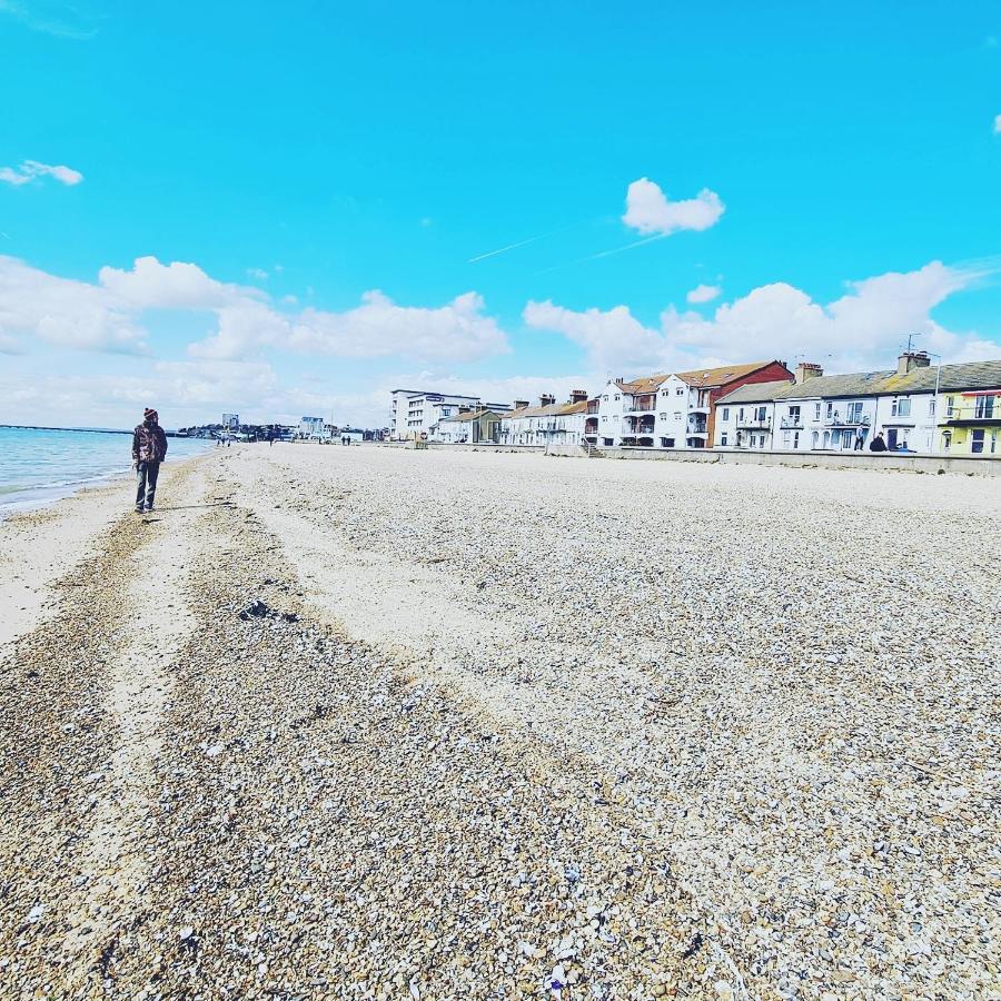 Villa Airport Reach Southend-on-Sea Exterior foto