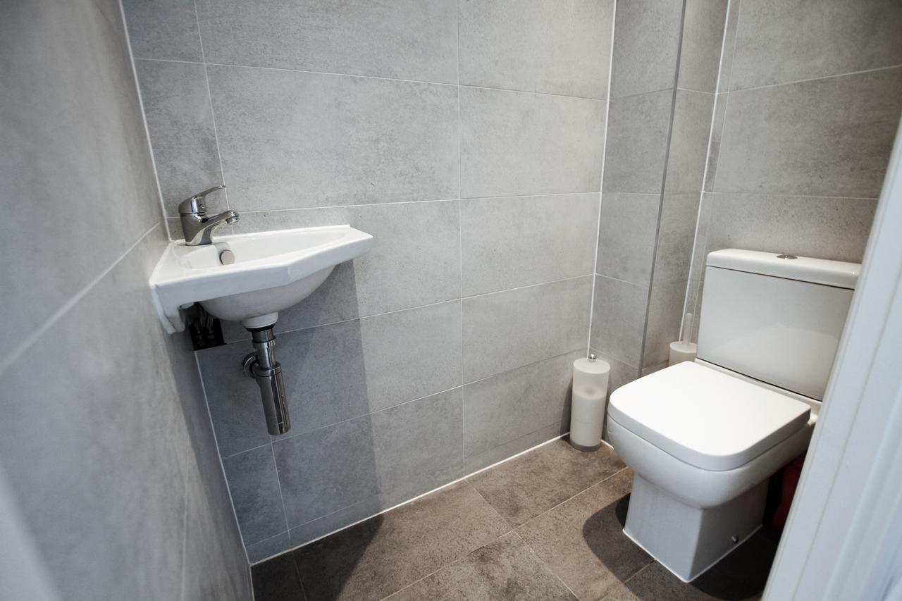 Villa Airport Reach Southend-on-Sea Exterior foto