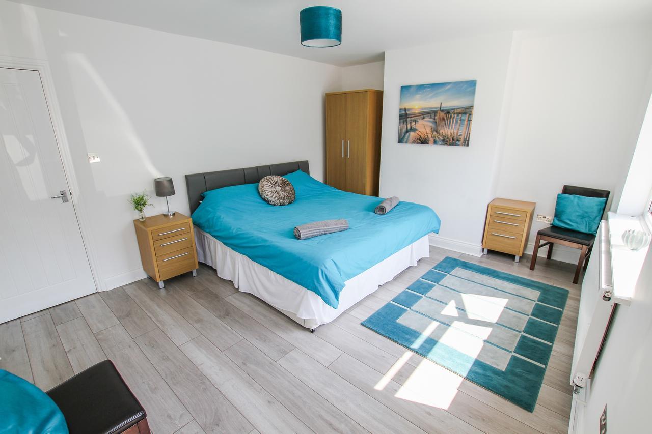 Villa Airport Reach Southend-on-Sea Exterior foto